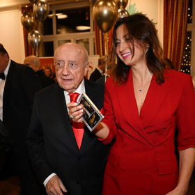 Felix Slováček a Lucie Gelemová ve společnosti. 
