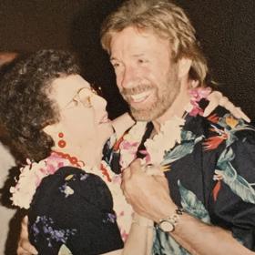 Chuck Norris sdílel zdrcující zprávu. 