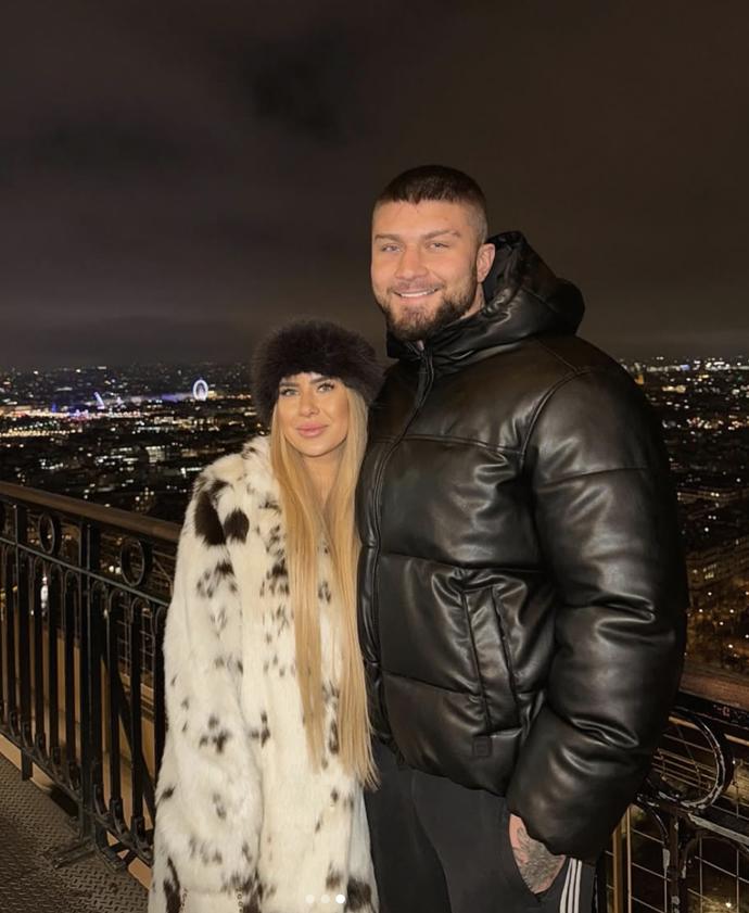 Barbora a Marek jsou zamilovaní. 