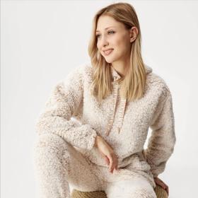 Hřejivý komplet, DKNY, 2 529 Kč