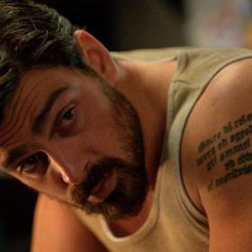 Michele Morrone je sexy.