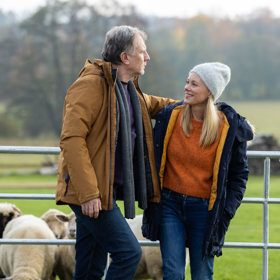 Blanku a Evžena čeká na statku překvapení.