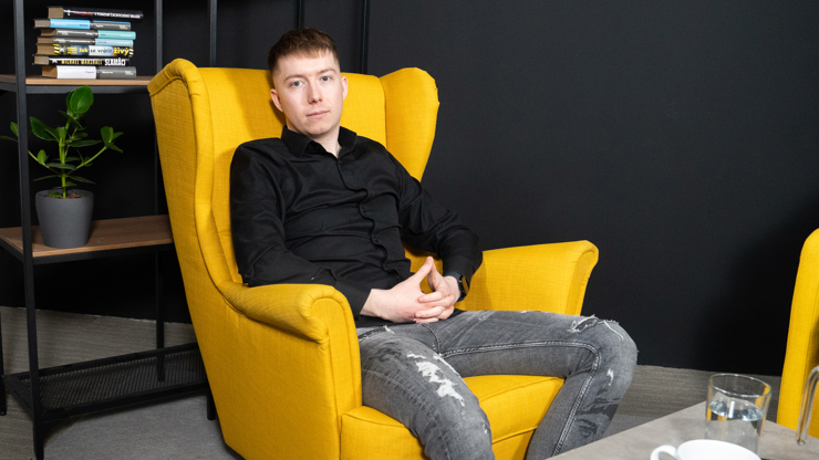 Extra host Jakub Jíra foto 02