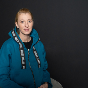 Karolína Šoupalová, hlavní autorka námětu a reportáží dokumentu, který odvysílala Česká televize, Továrna na psí prachy.