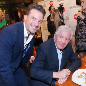 Plastický chirurg Ondřej Měšťák se svým otcem Janem Měšťákem, který je legendou ve svém oboru.