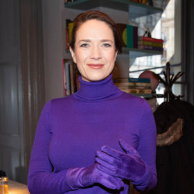 Oblíbené moderátorce přirostly roláky k srdci a umí je nosit. Skvěle se vyjímají i v neotřelých barevných variantách.