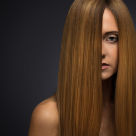 Lehké prosvětlení, akcenty světlých i tmavších barev. I to je trend bronde.