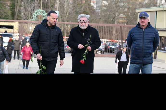 Poslední rozloučení s Petrem Hannigem.