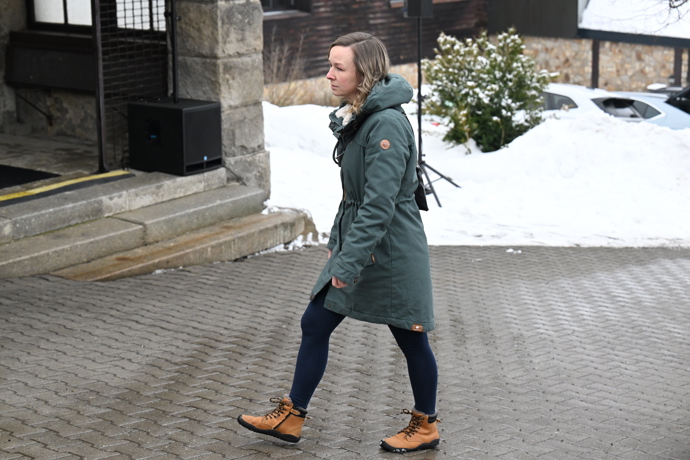 Rodina a přátelé se přišli naposledy rozloučit s moderátorem Rádia Kiss, Jirkou Vondrou.