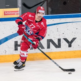 Lukáš Lhoták je podruhé otcem.