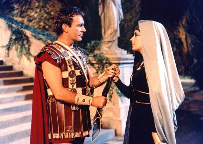 Lidé JLO a Bena Afflecka přirovnávají k hollywoodskému páru Elizabeth Taylor a Richard Burton.