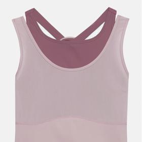 Vrstvený sportovní top, Even&Odd Active, 810 Kč 