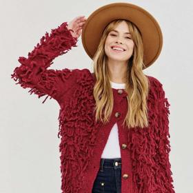 Propínací svetřík s nopky, Naoko, 1 890 Kč