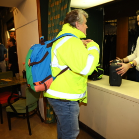 Miroslav Hanuš přijel na premiéru filmu Nikdo mě nemá rád ve velkém stylu.