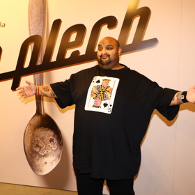 Grundza se proslavil ve filmech Martyho Pohla.