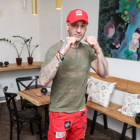 Sámer Issa dorazil na akci od značky Koolman. 