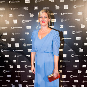 Své první dítě čeká Hanka Třeštíková s kamarádem a k otěhotnění došlo přes IVF, umělé oplodnění.