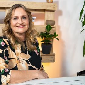 Herečka Regina Řandová promluvila o natáčení Boty jménem Melichar v talkshow Na kafeečko. Tři roky před šedesátkou vypadá Regina Řandová stále skvěle.