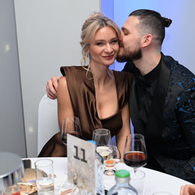 Barbora Mottlová se svým manželem.