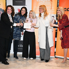 Laura Janáčková vydala svoji knihu ve spolupráci s mobilní aplikací Couplii, která napomáhá párům ve vztazích.