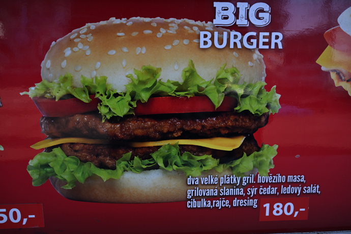 Cena za big burger.