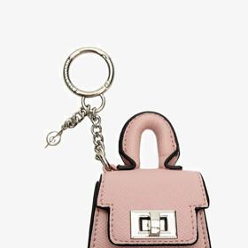 Přívěsek ve tvaru kabelky, Stradivarius, 299 Kč