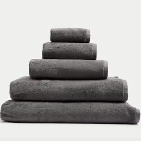 Velké osuška z organické bavlny, Marks&Spencer, 649 Kč