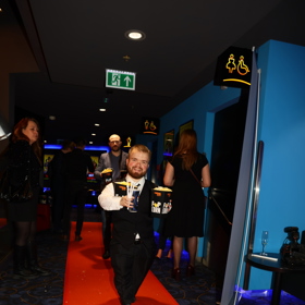 Malej Zmijozel vsadil rovnou na dva popcorny.