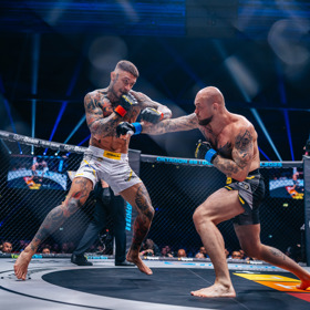 Marek Bartl a Daniel Schwindt na Oktagonu 68.