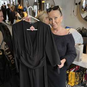 Šaty od Báry Basikové ji vyšly na 200 korun.