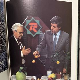 Velkým tématem byla v pořadu úroda z vlastních zahrádek a její zpracování. 