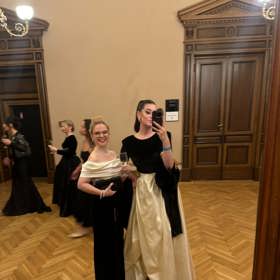 Veronika s Evou k sobě nakonec ladily nejen barevně, ale také materiálem.