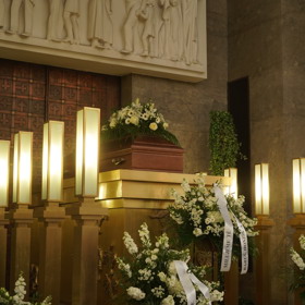 Rakev s Tomášem Kloučkem.