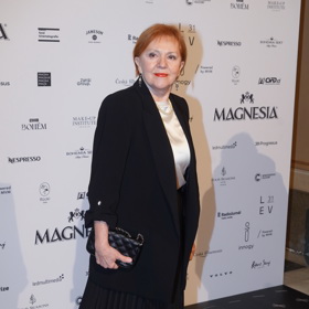 Namísto velké večerní nosí Lenka Termerová raději pohodlnější modely s pánskými prvky. 