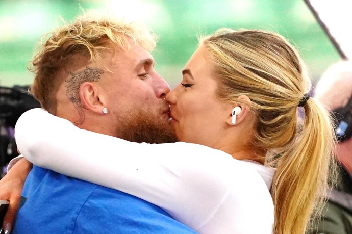 Jake Paul je zamilovaný.