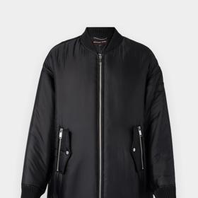 Prodloužený saténový bomber, Michael Kors, 7 199 Kč