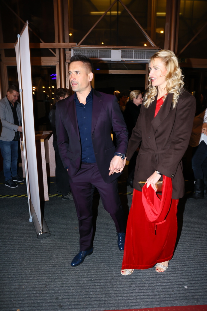 Tomáš Plekanec a Lucie Šafářová zavítali do společnosti.