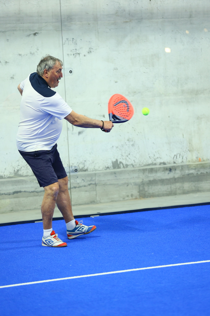 Antonín Panenka během hry padel. 