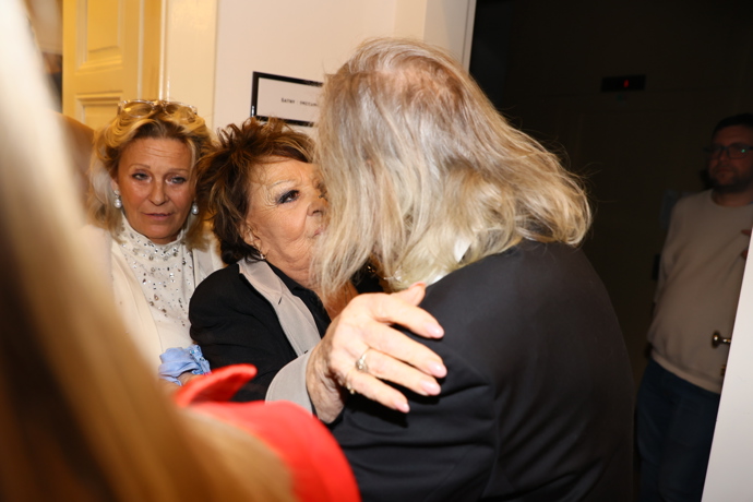 Jiřina Bohdalová s zdraví s Oldřichem Kaiserem.