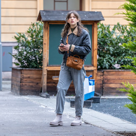 Sára, kterou Anča poznala v azylovém domě, byla vždy divoká a nevyzpytatelná.