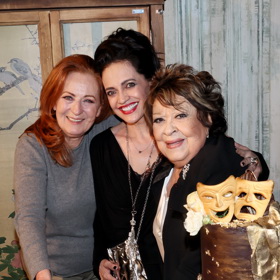 Simona Stašová slavila 70 let a také premiéru své nejnovější divadelní hry.