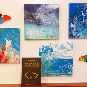 Na obrazy Adélky Charvátové se můžete podívat v pražském Paláci Adria.