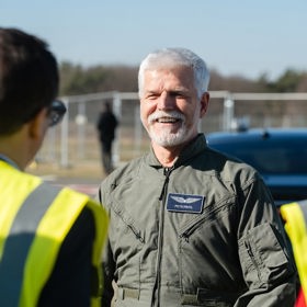 Petr Pavel v sobě vojáka nezapře.