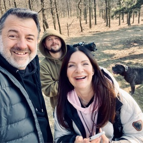 Anna K. a režisér a kameraman dokumentu. 