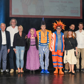 V říjnu bude mít v Hudebním divadle Karlín premiéru nový muzikál, kde si Bára Štěpánová zahraje čarodějnici. 