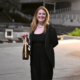 Zpěvačka Debbi odchází z Andělů.