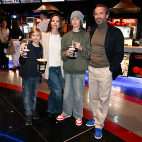 Jan Révai vyvedl do kina své syny a manželku Zuzanu Šulajovou.