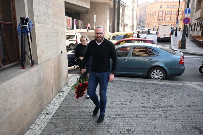 Poslední rozloučení s Aloisem Švehlíkem v Národním divadle.