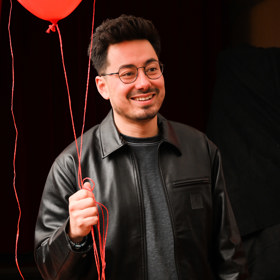 Mirai Navrátil v dobré náladě.