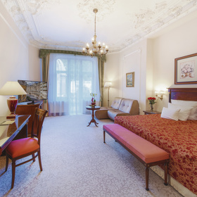 Nechte se hýčkat jako celebrita: luxusní wellness i gurmánské zážitky v Carlsbad Plaza